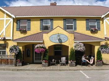 The Wells Hotel Quesnel Kültér fotó